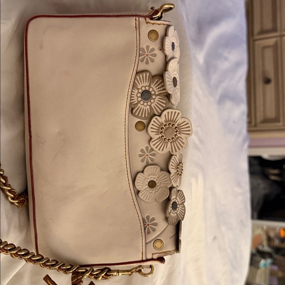Coach Cream and Gold Floral Crossbody Bag - Picture 2 of 15